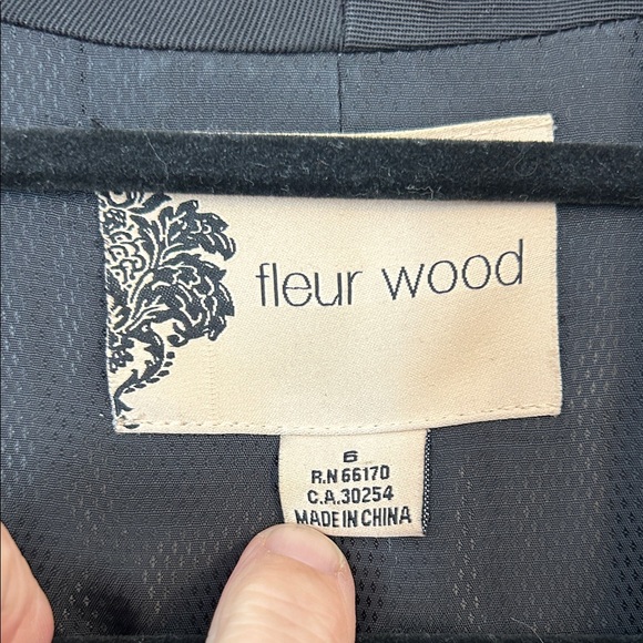 FLEUR WOOD ANTHROPOLOGIE Size 6 Black Tencel Blazer Strata Jacket Tuxedo Chiffon - Picture 3 of 10